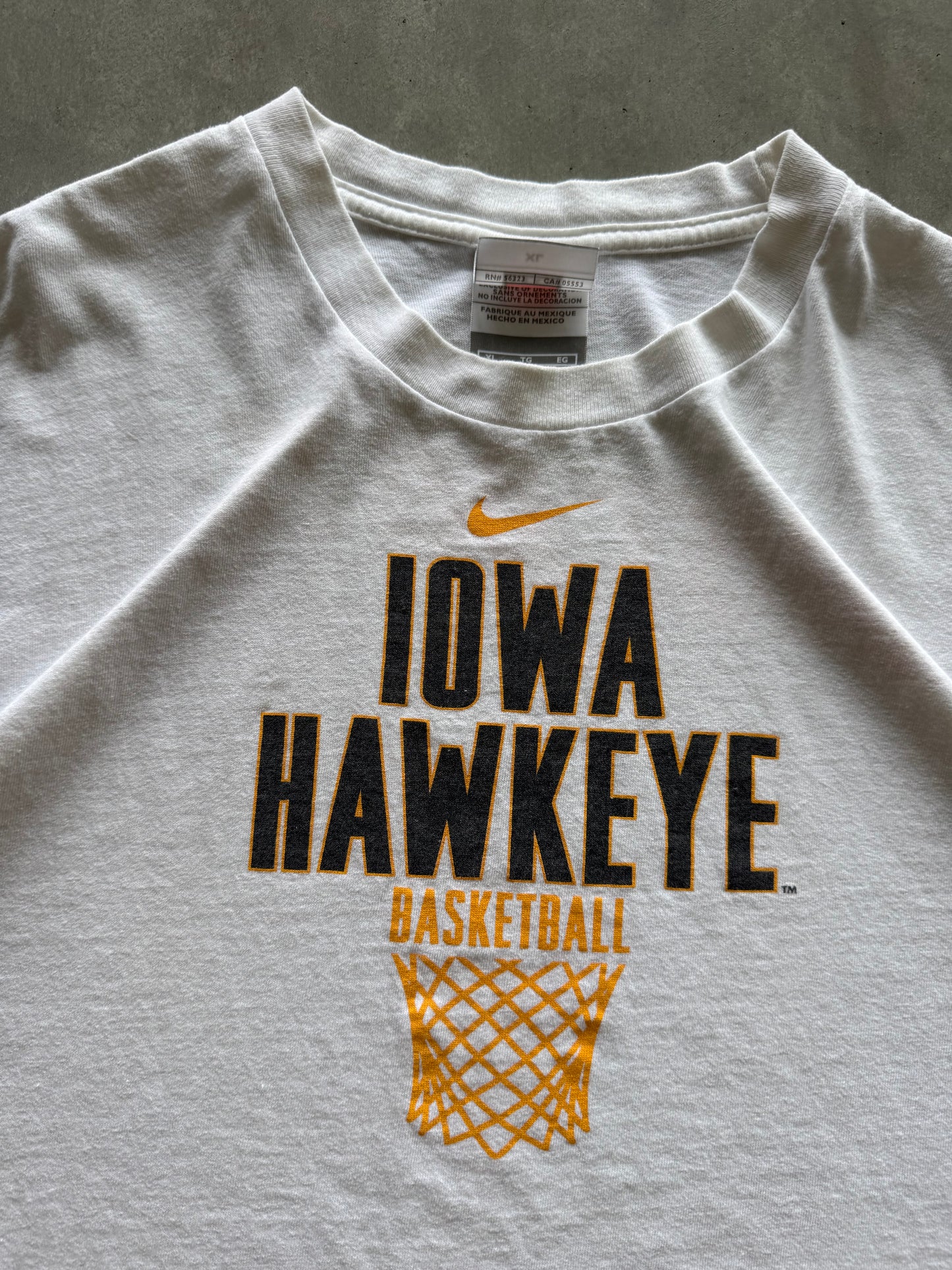 Vintage 90s Nike Iowa Hawkeyes Basketball Tee - XL
