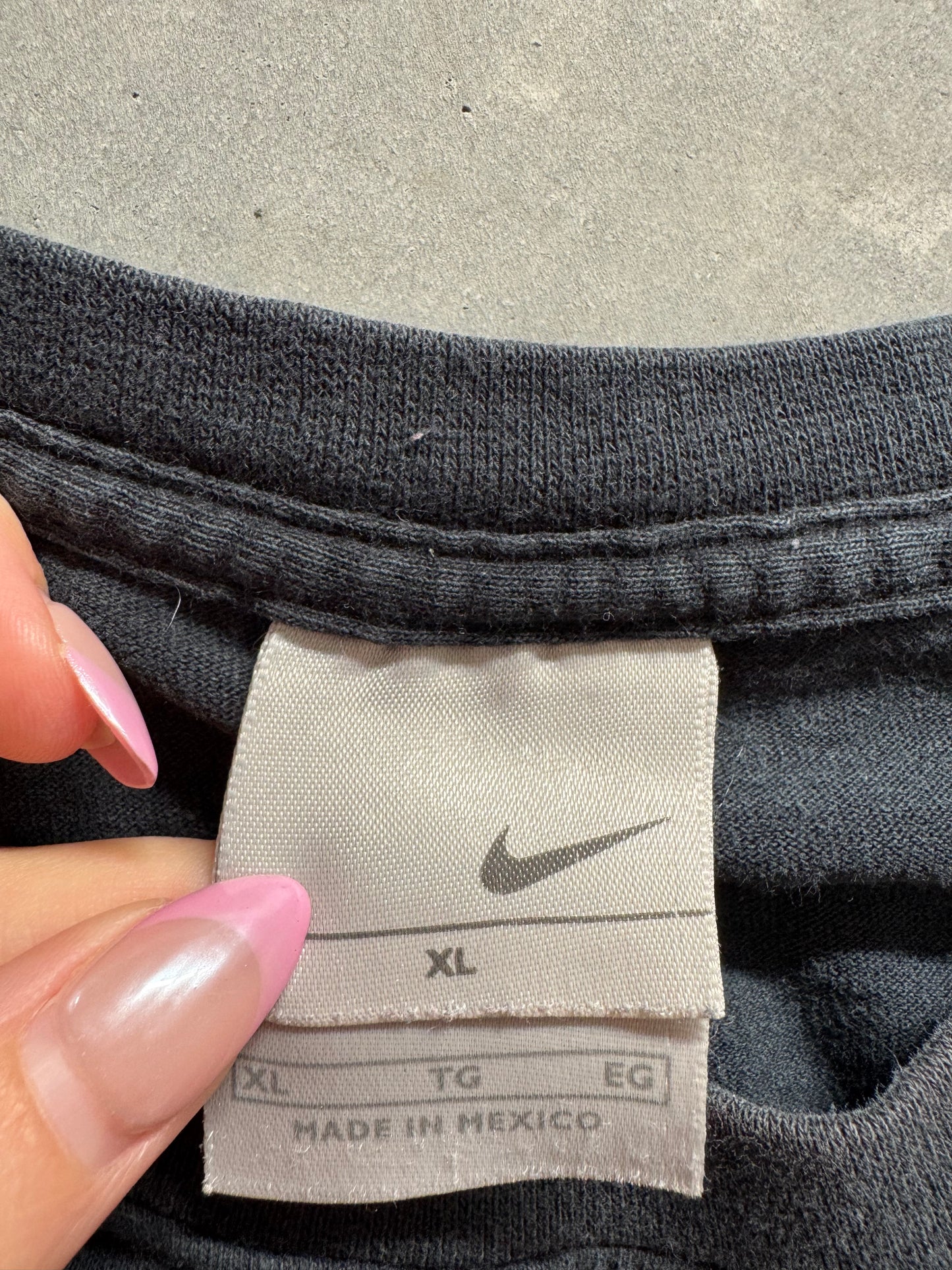Vintage 00s Nike Tee - XL
