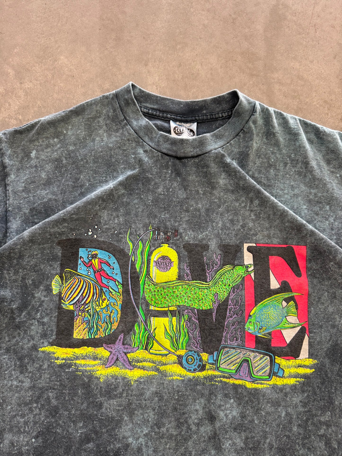 Vintage 90s Tee - XL