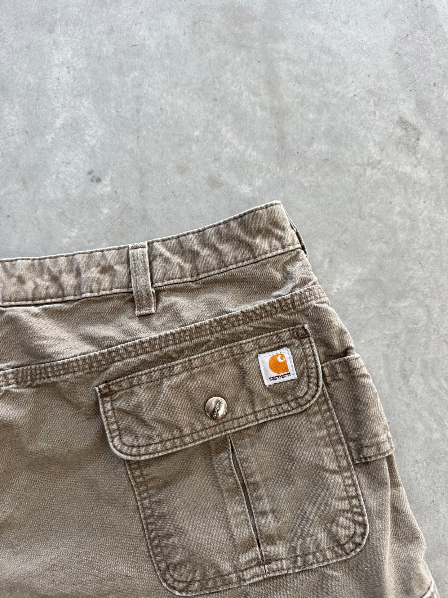 Vintage Cargo Carhartt Shorts - 35x6