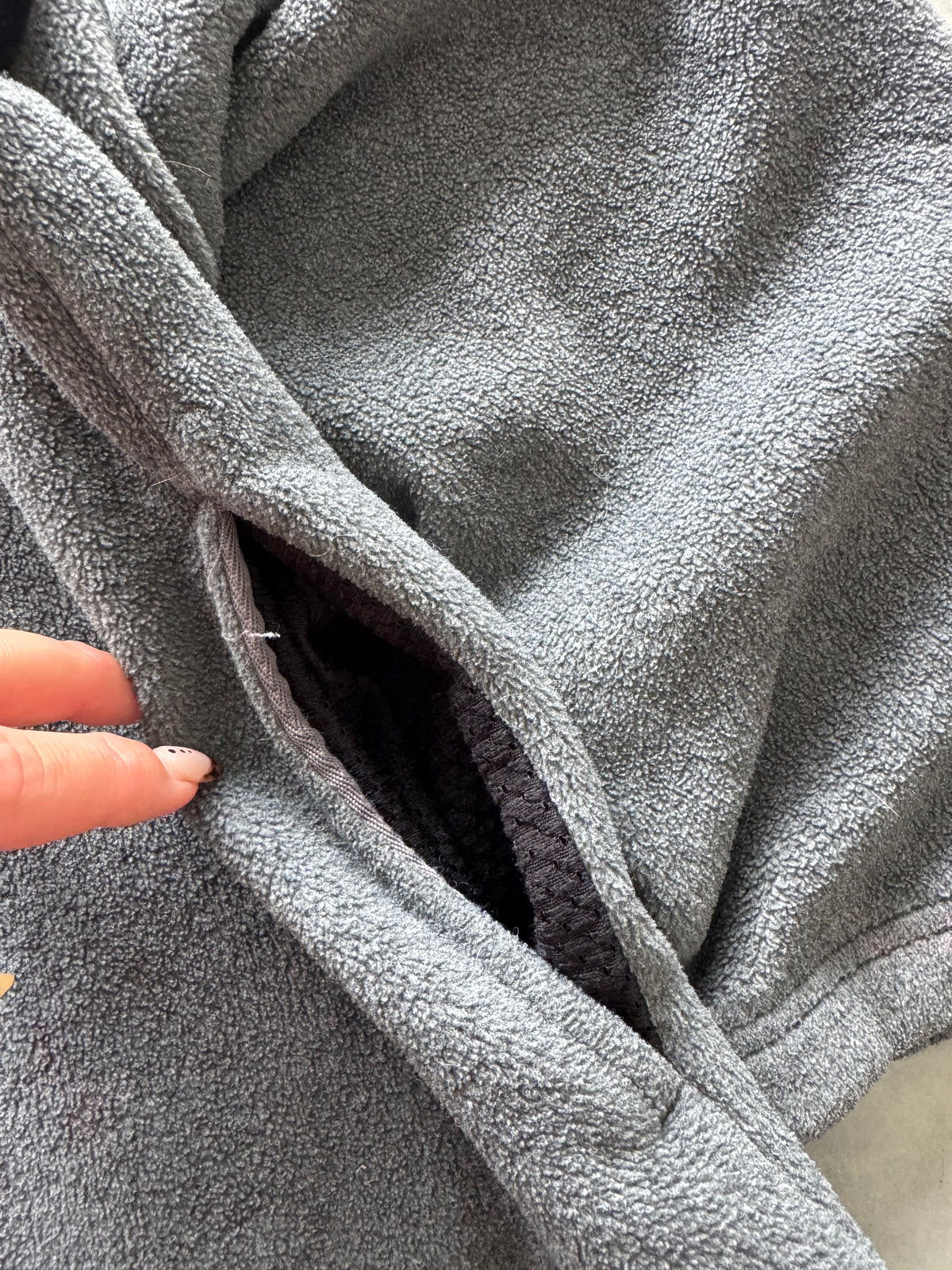 Vintage Tommy Hilfiger Fleece Sweatshirt - M