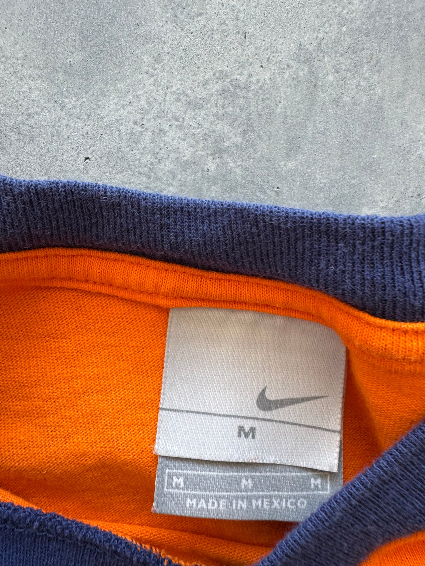 Vintage 00s Nike Tee - M