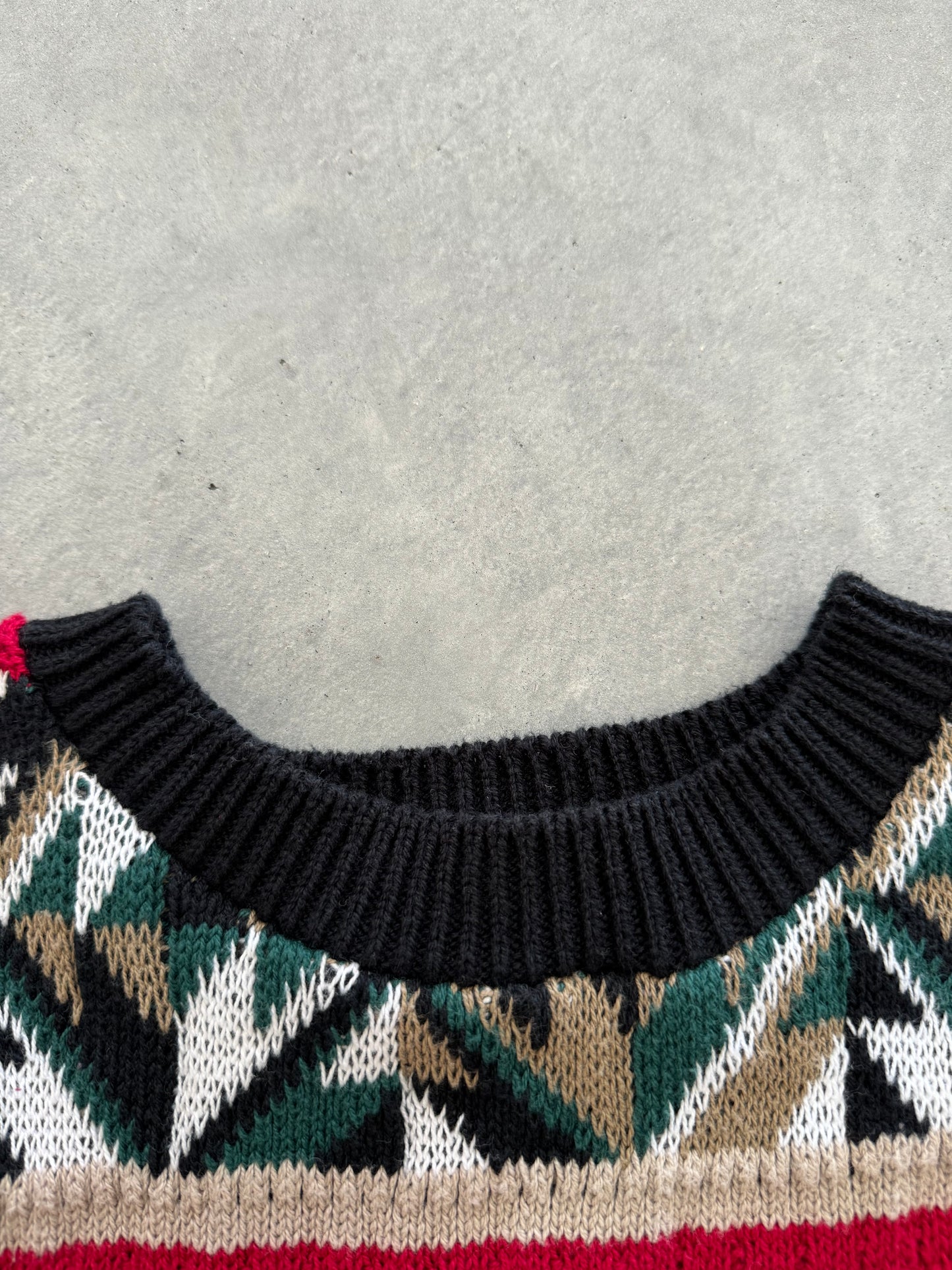 Vintage Sweater - L
