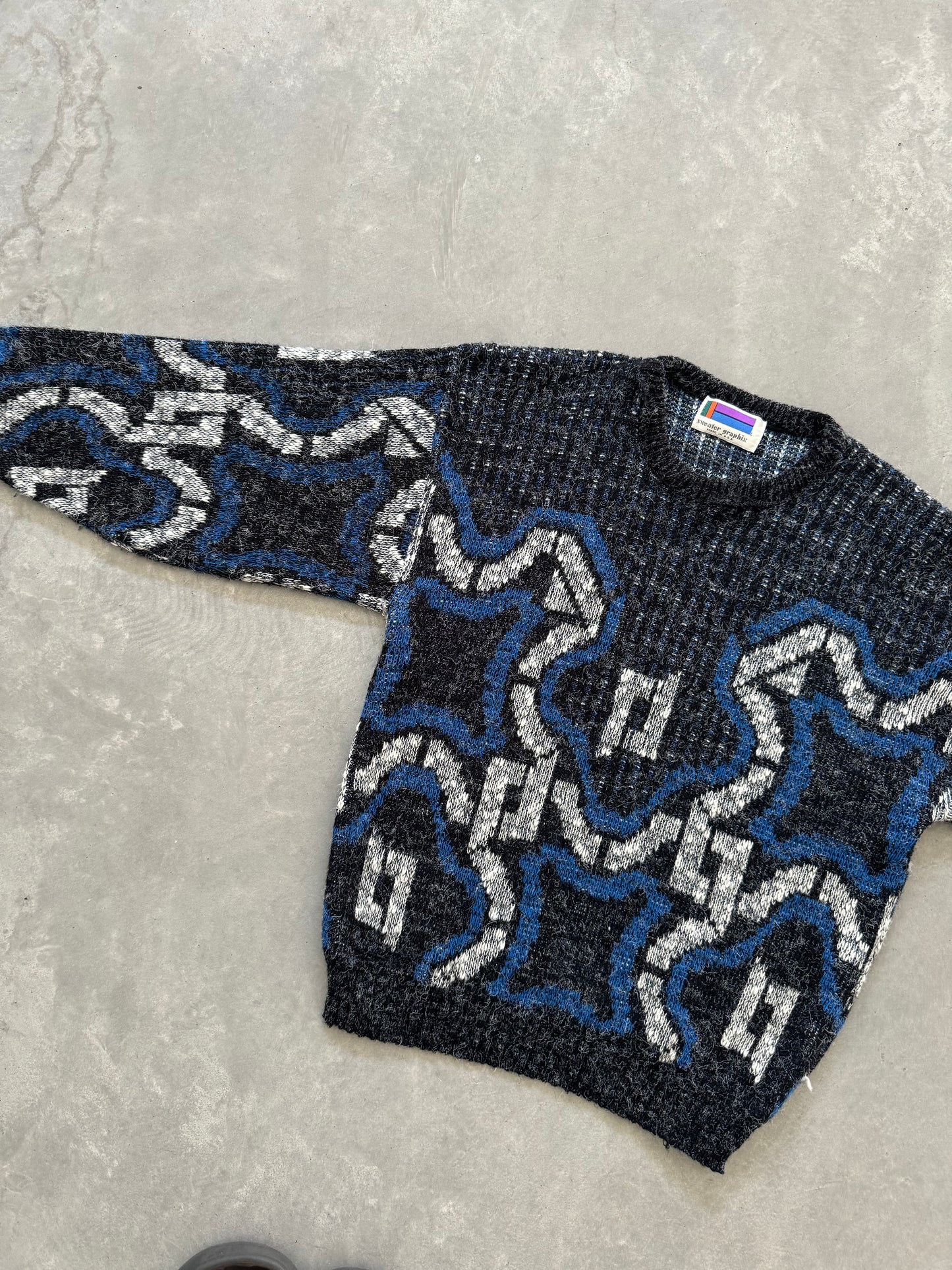 Vintage Sweater - L