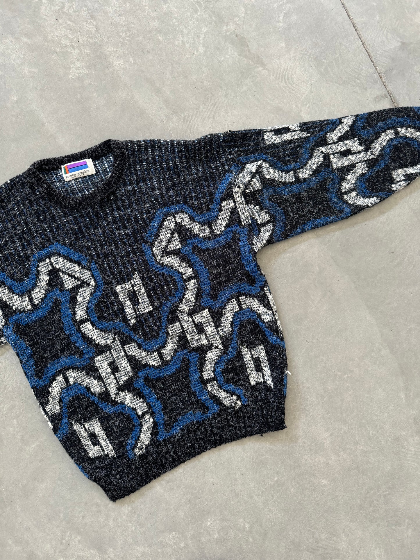 Vintage Sweater - L