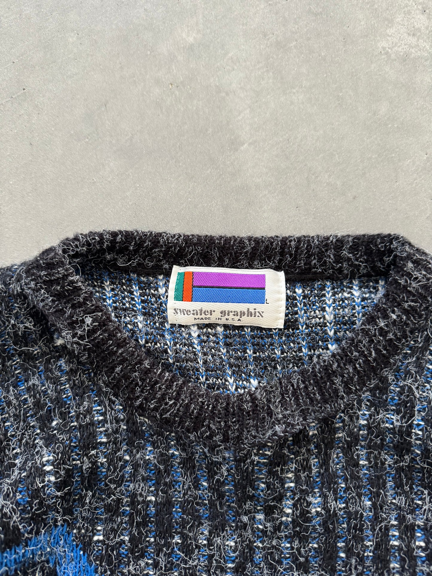 Vintage Sweater - L