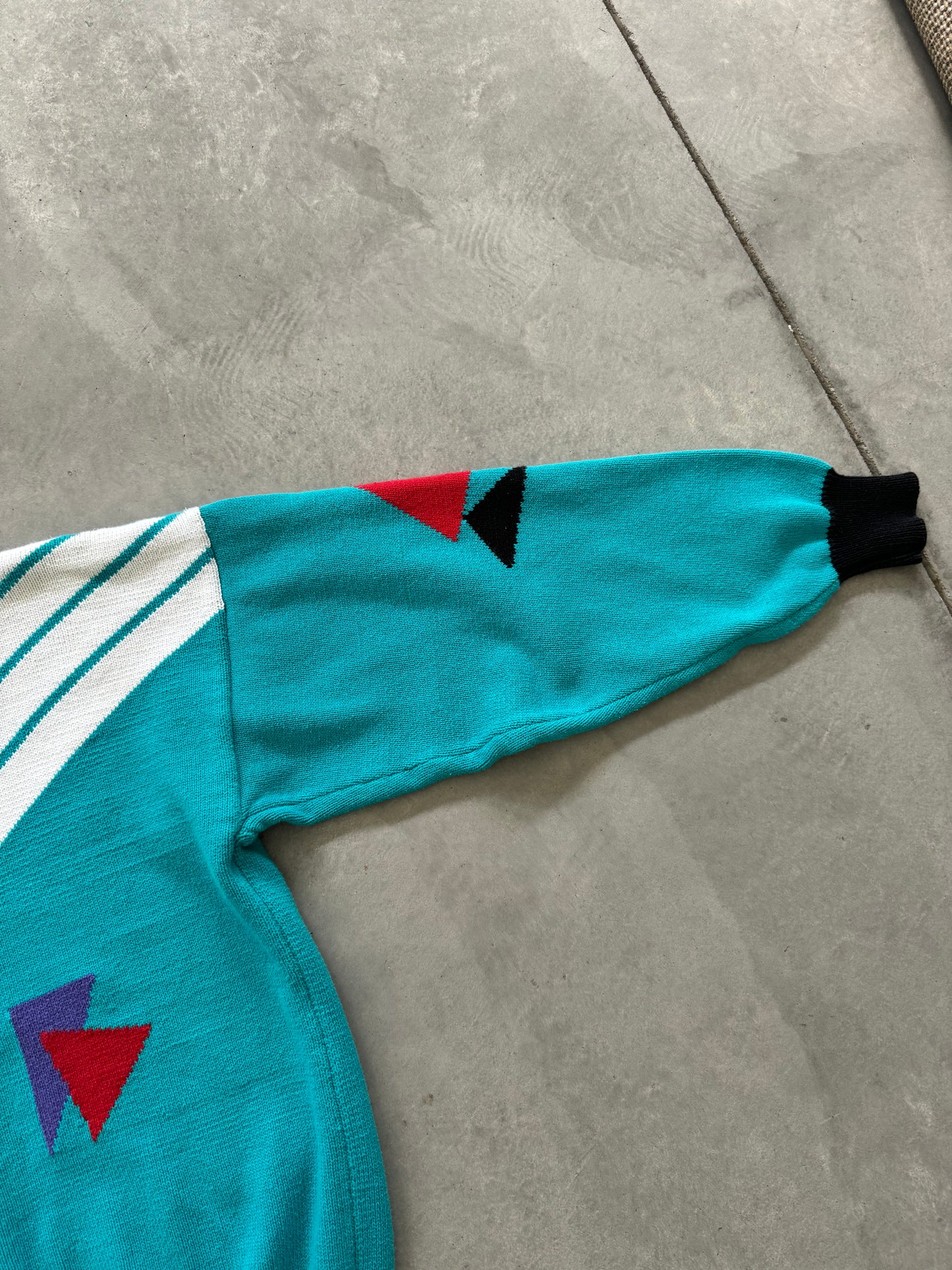 Vintage Sweater - L