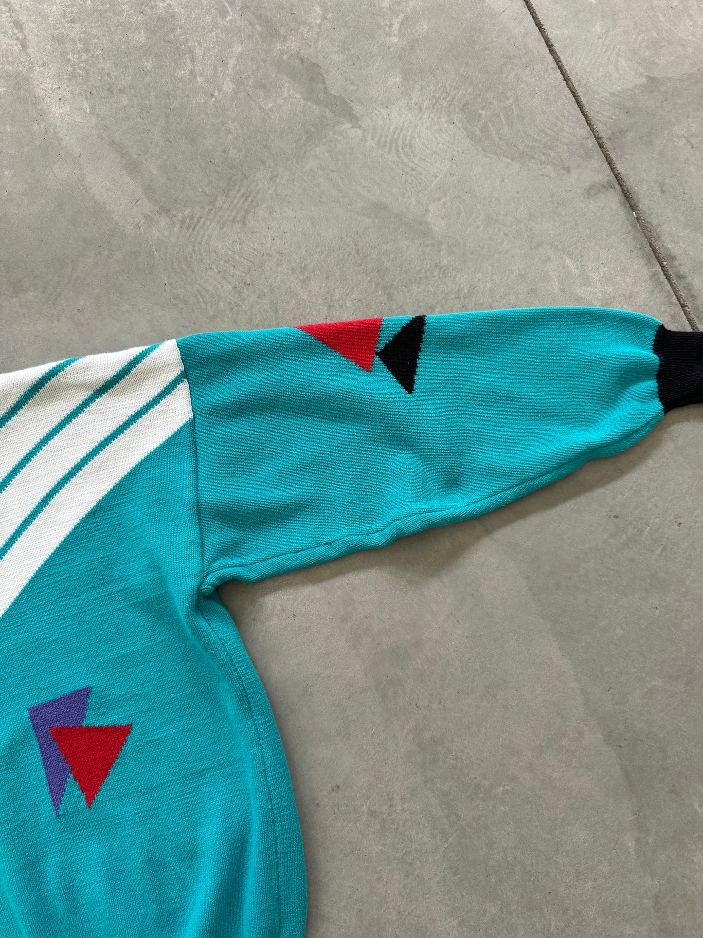 Vintage Sweater - L
