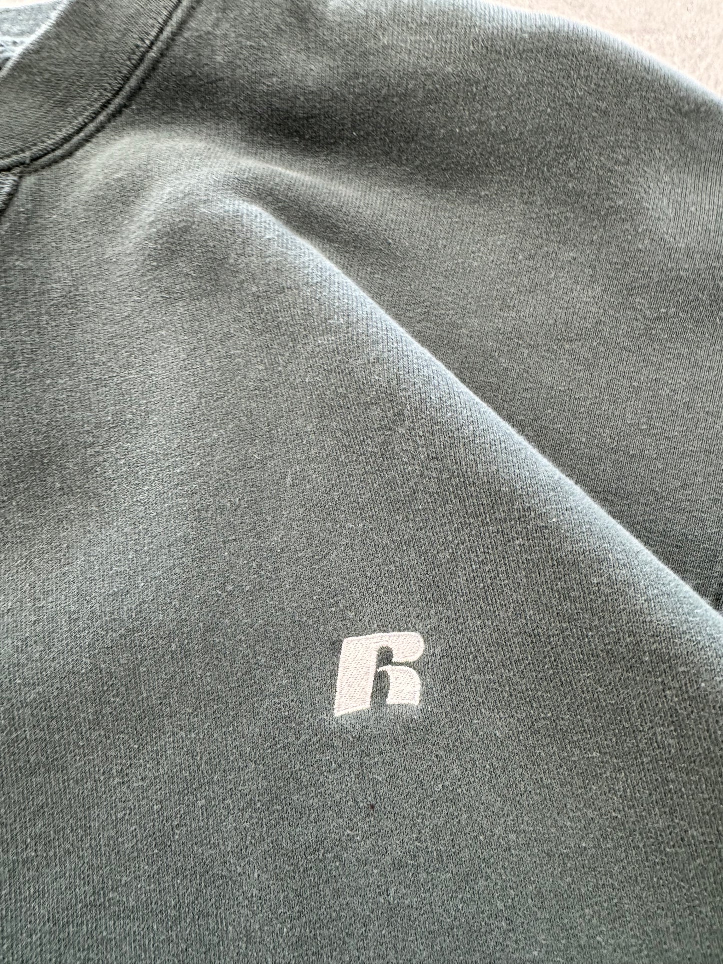 Vintage 00s Russell Sweatshirt - M