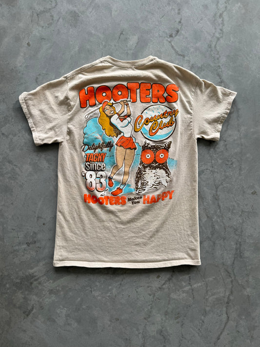 Hooters Country Club Tee - M
