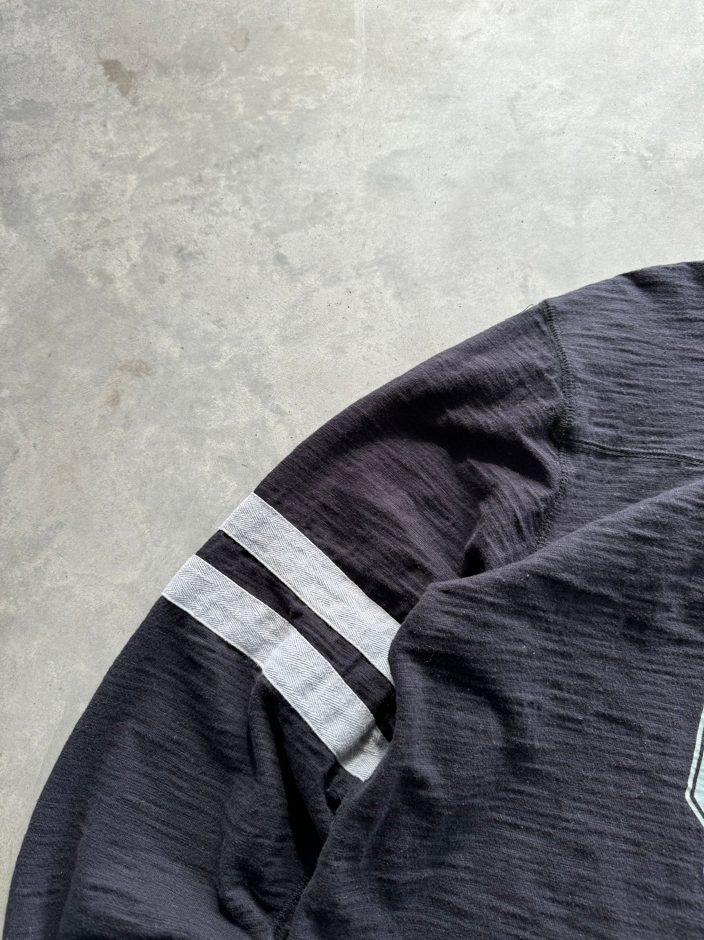 Raiders Longsleeve Tshirt - XL