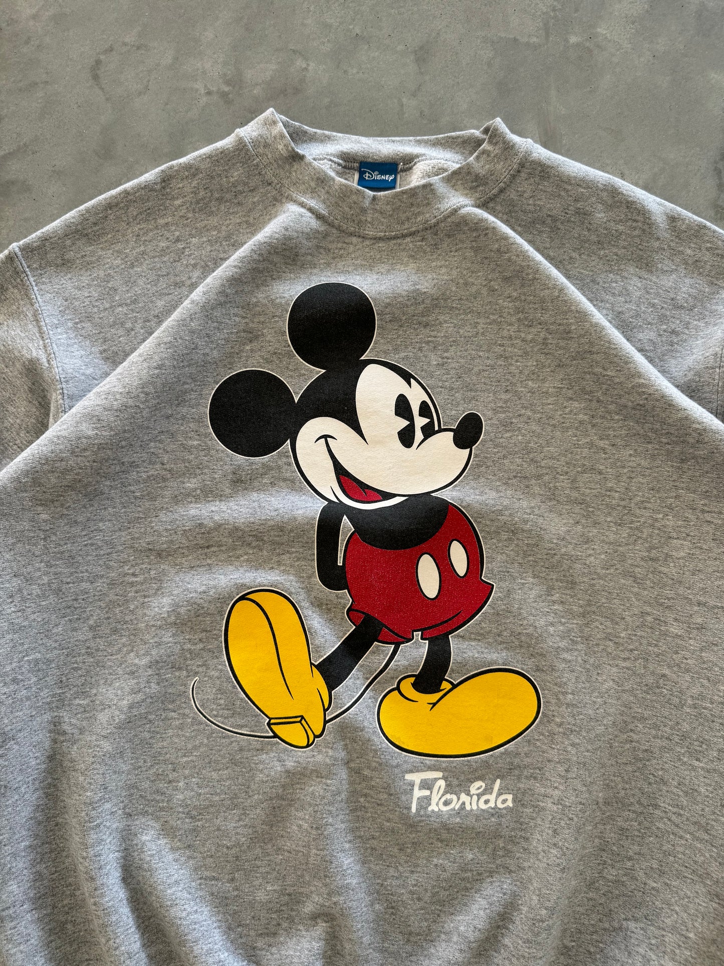 Vintage Mickey Mouse Sweatshirt - L