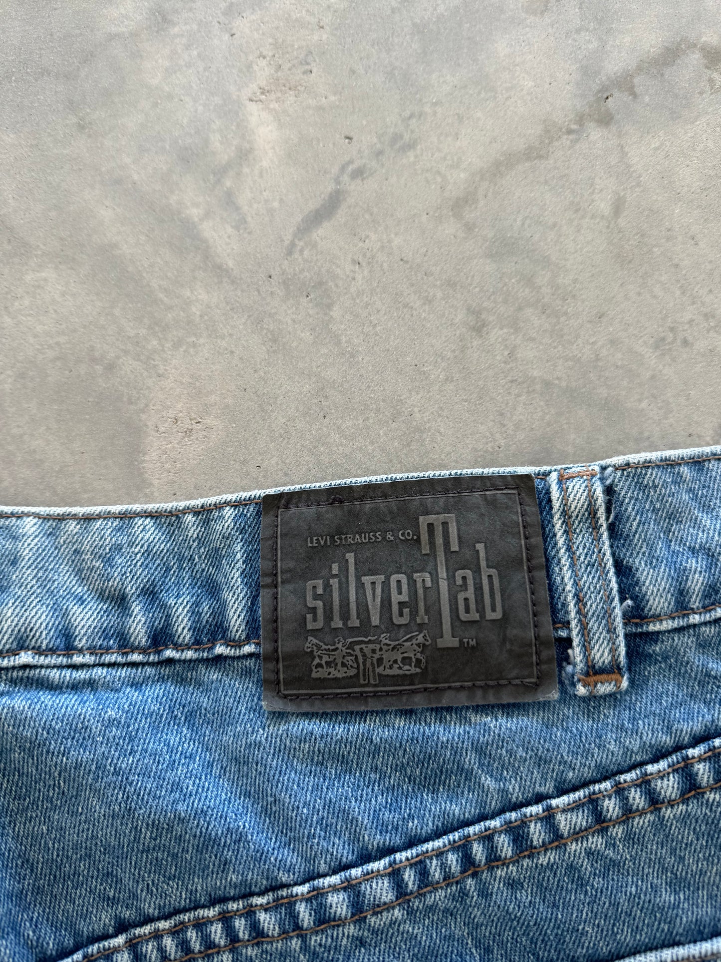 Vintage 90s SilverTab Levi’s Jeans - 34x32
