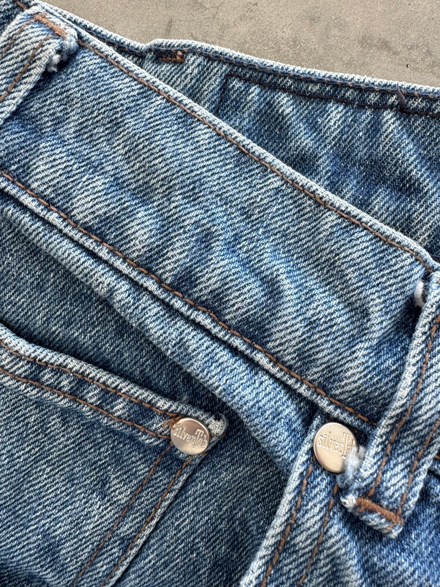 Vintage 90s SilverTab Levi’s Jeans - 34x32