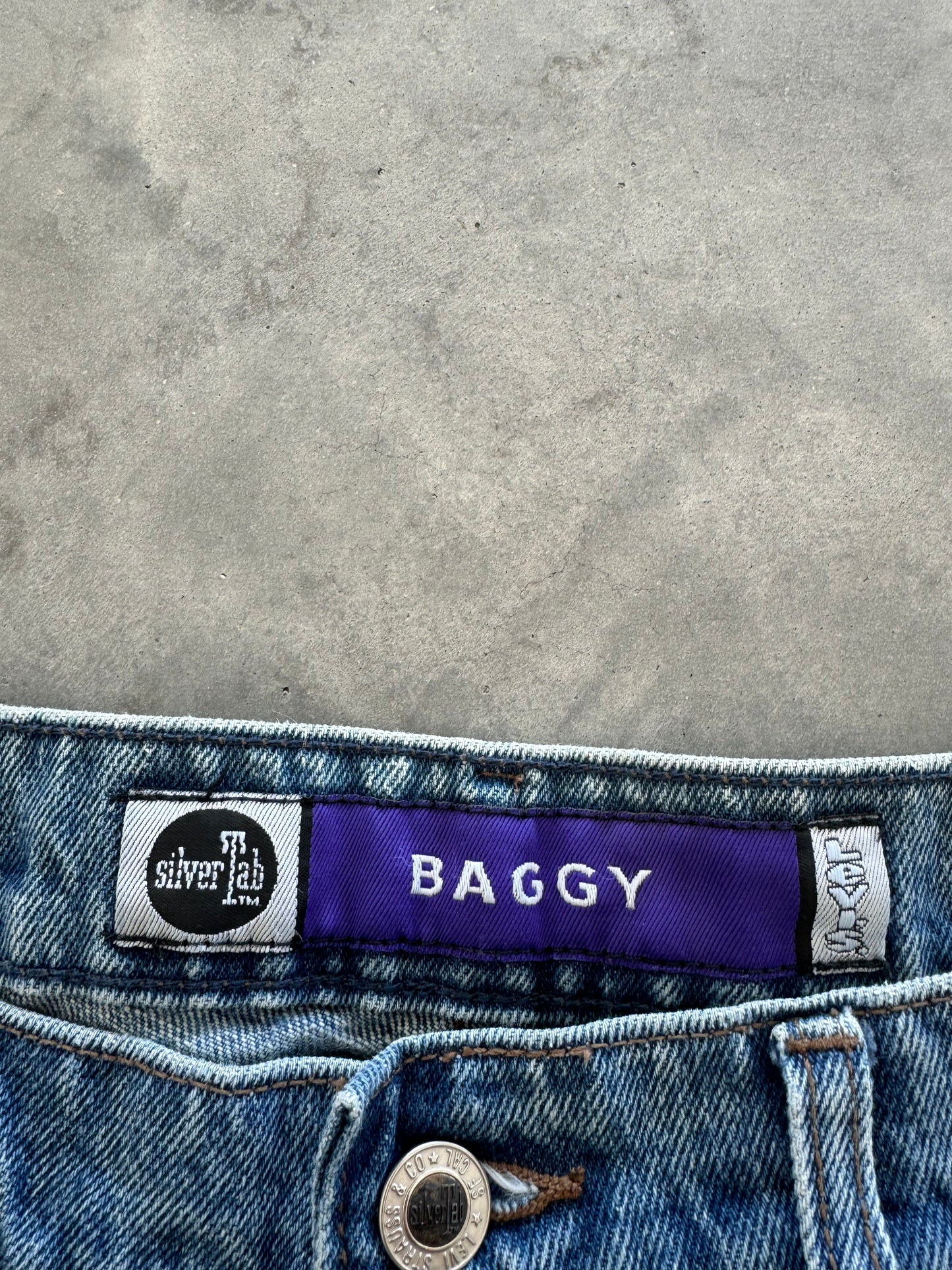 Vintage 90s SilverTab Levi’s Jeans - 34x32