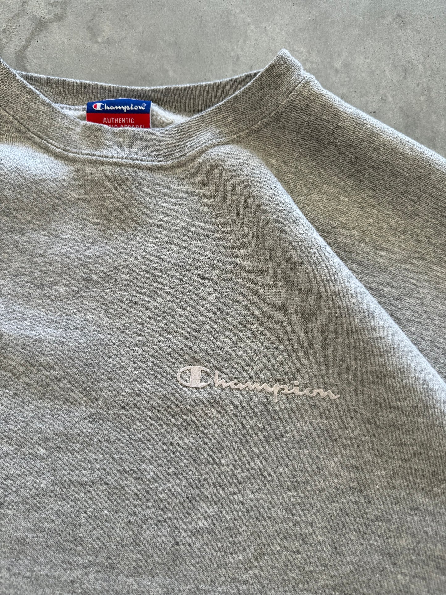 Vintage Champion Sweatshirt - L
