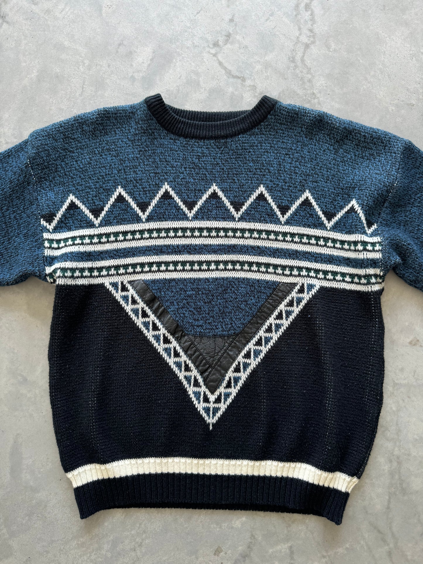 Vintage Sweater - L