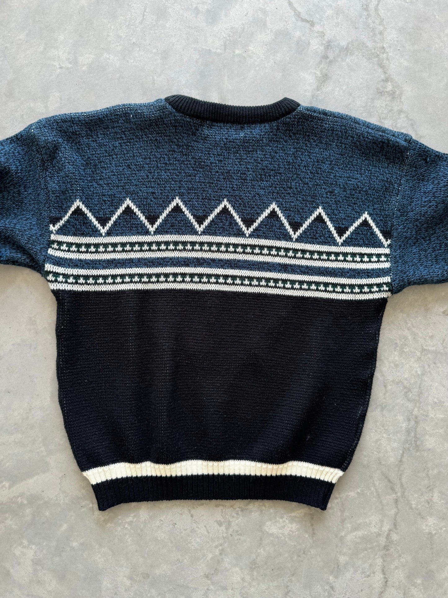 Vintage Sweater - L