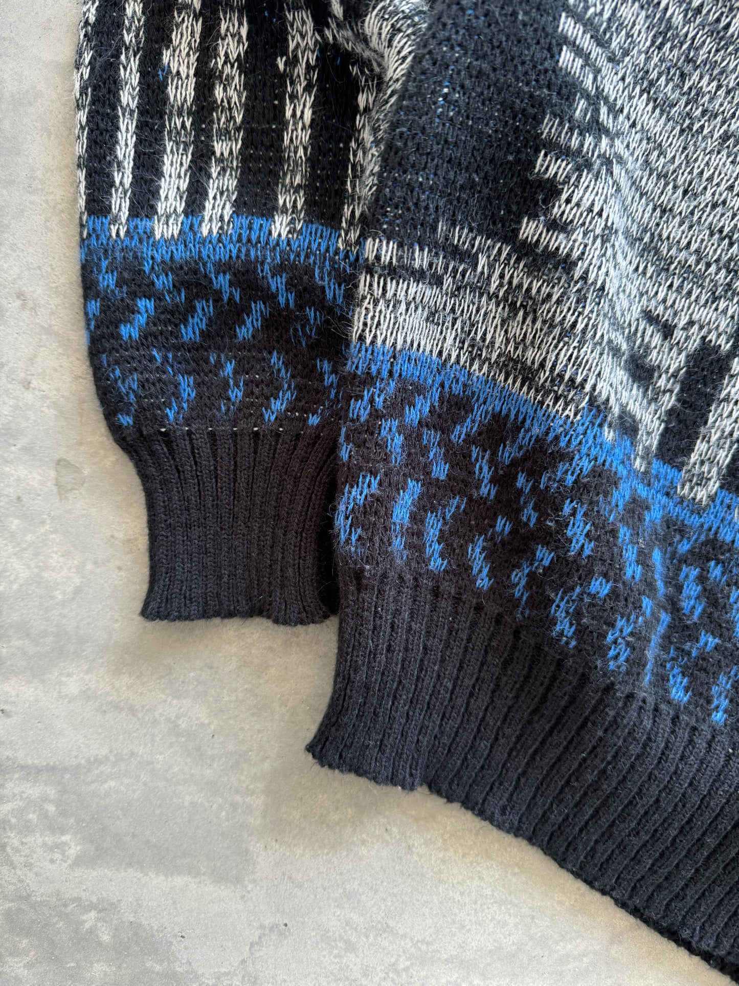 Vintage Sweater - XL