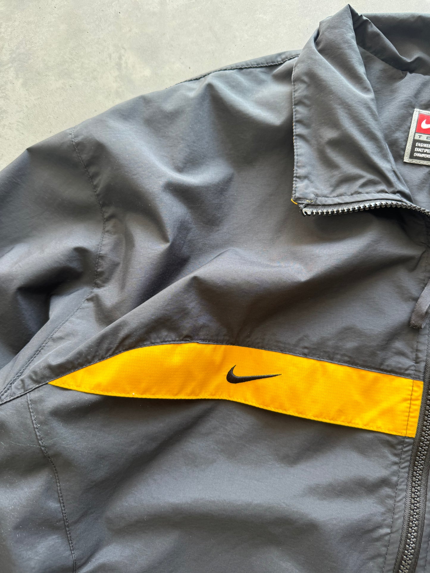 Vintage 90s Nike Iowa Hawkeyes Jacket - XL