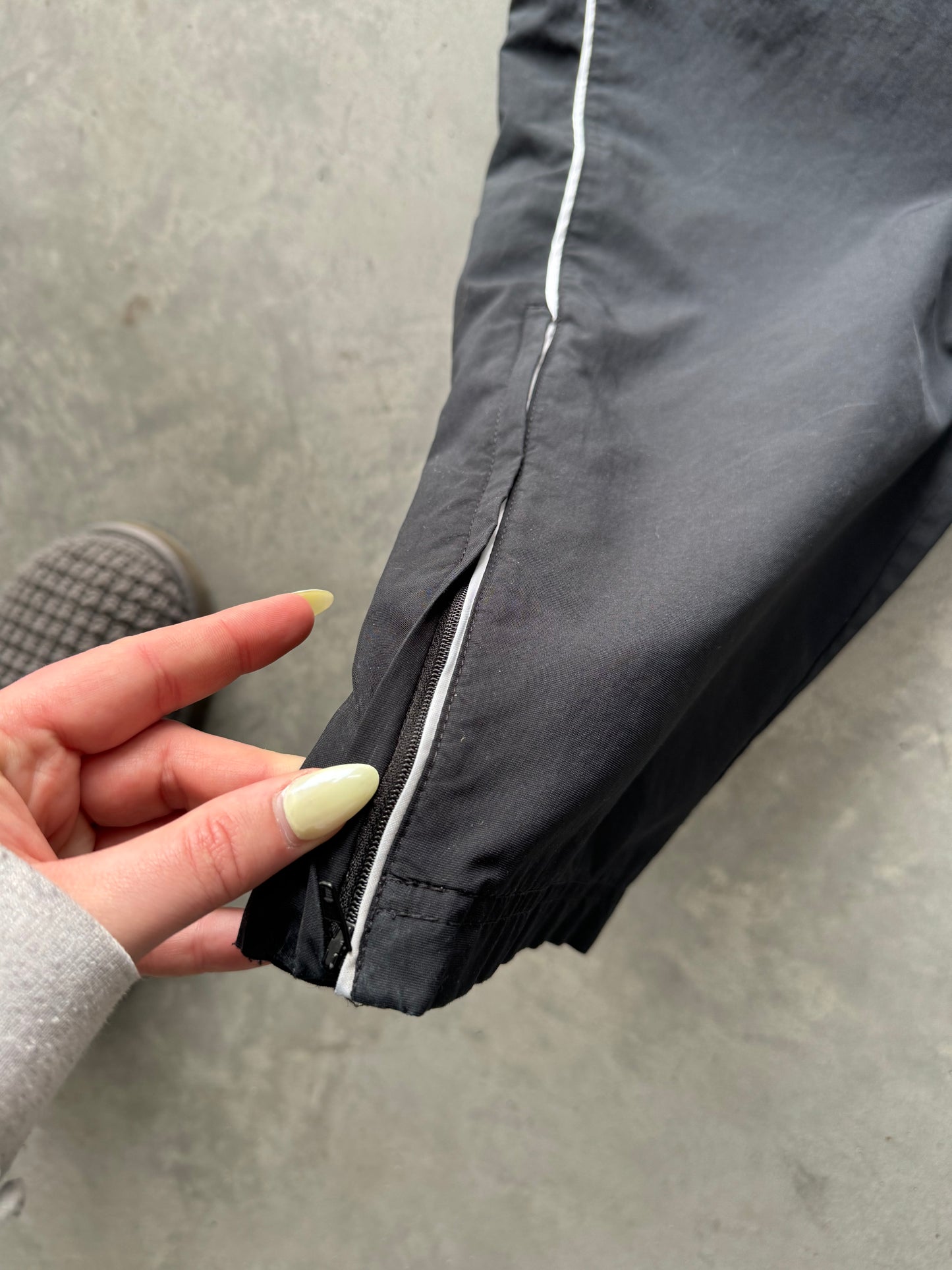 Nike Track Pants - L