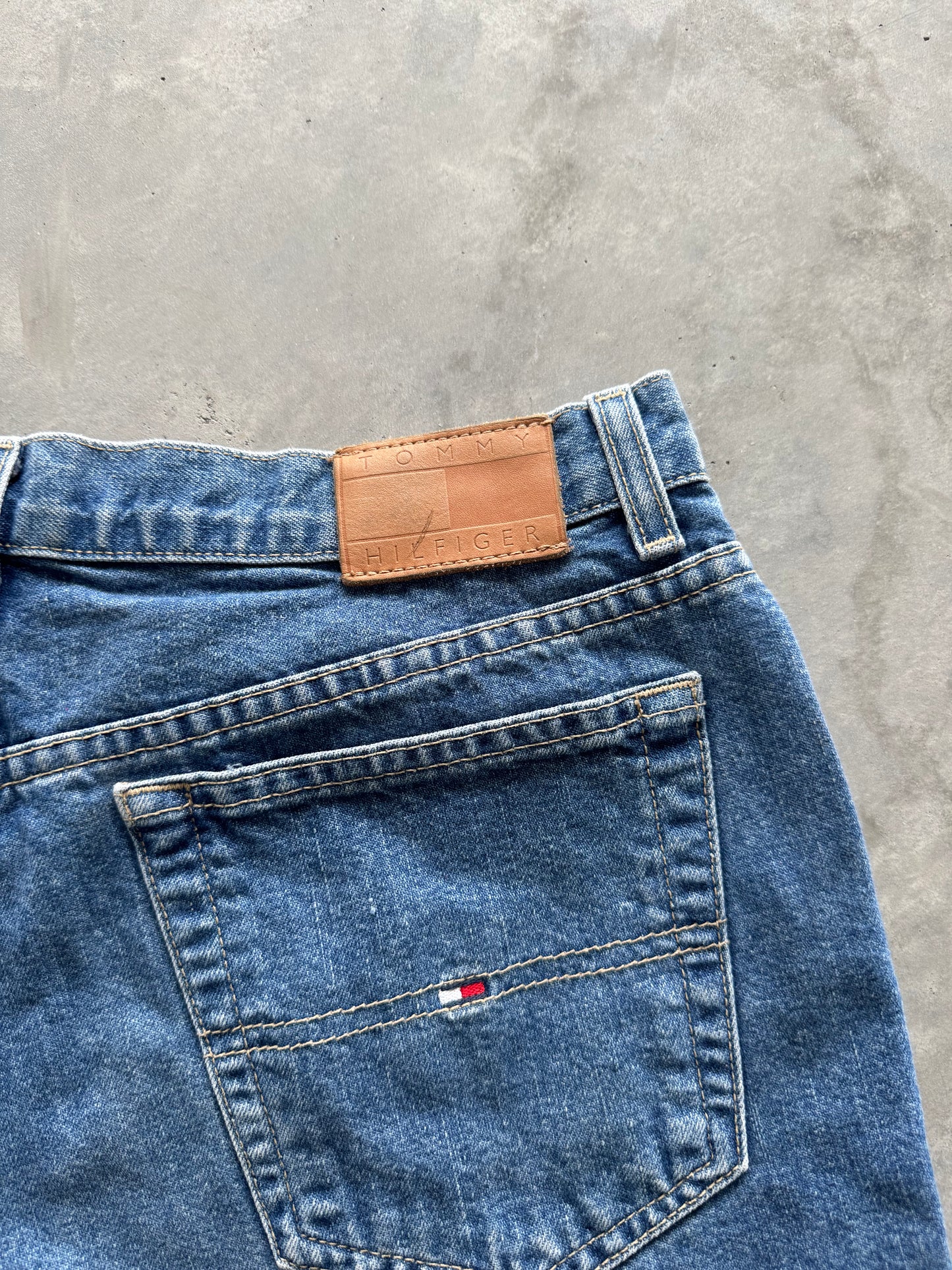 Vintage Tommy Hilfiger Denim Shorts - 34x4
