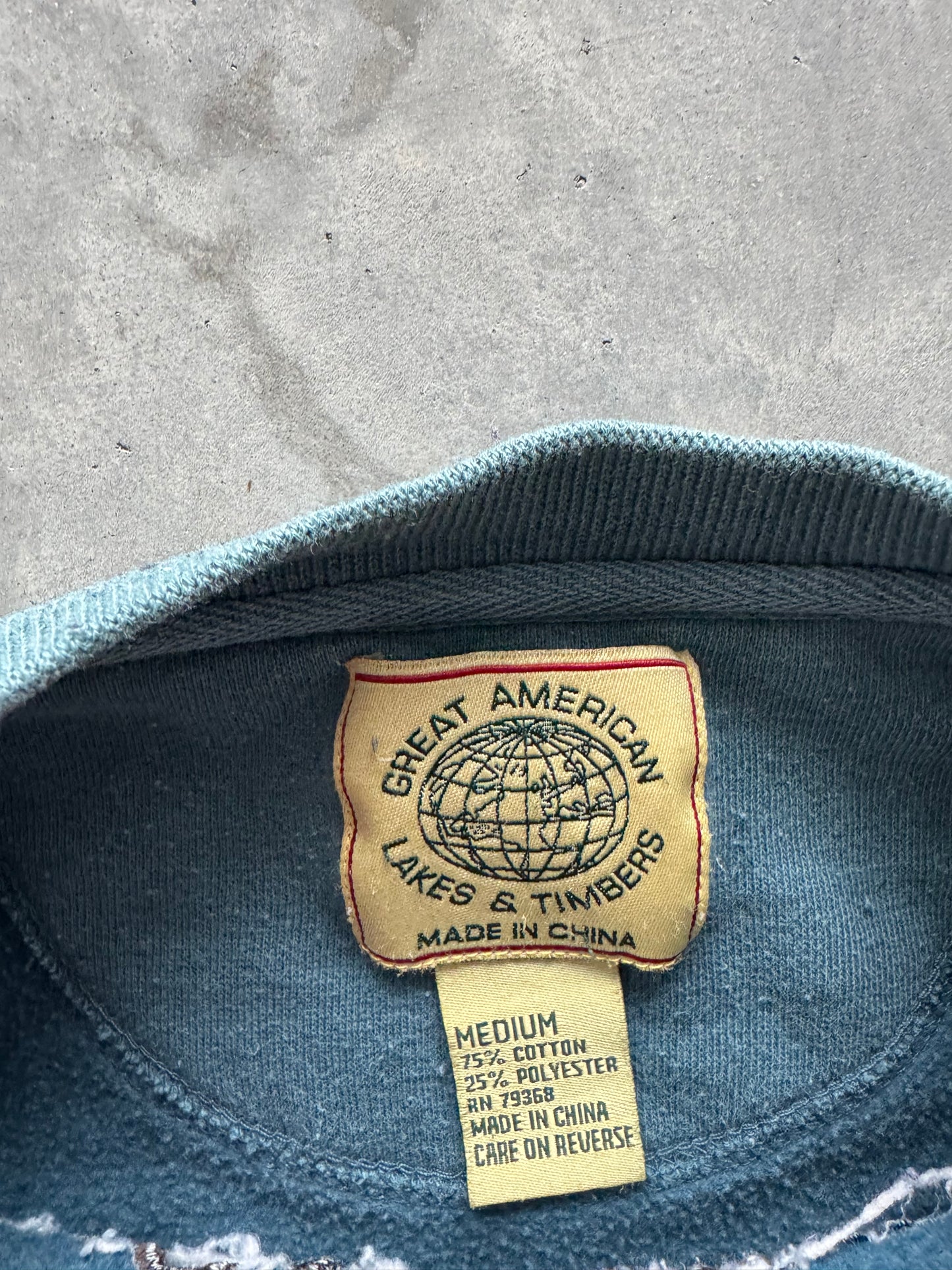 Vintage American Outdoors Sweatshirt - M