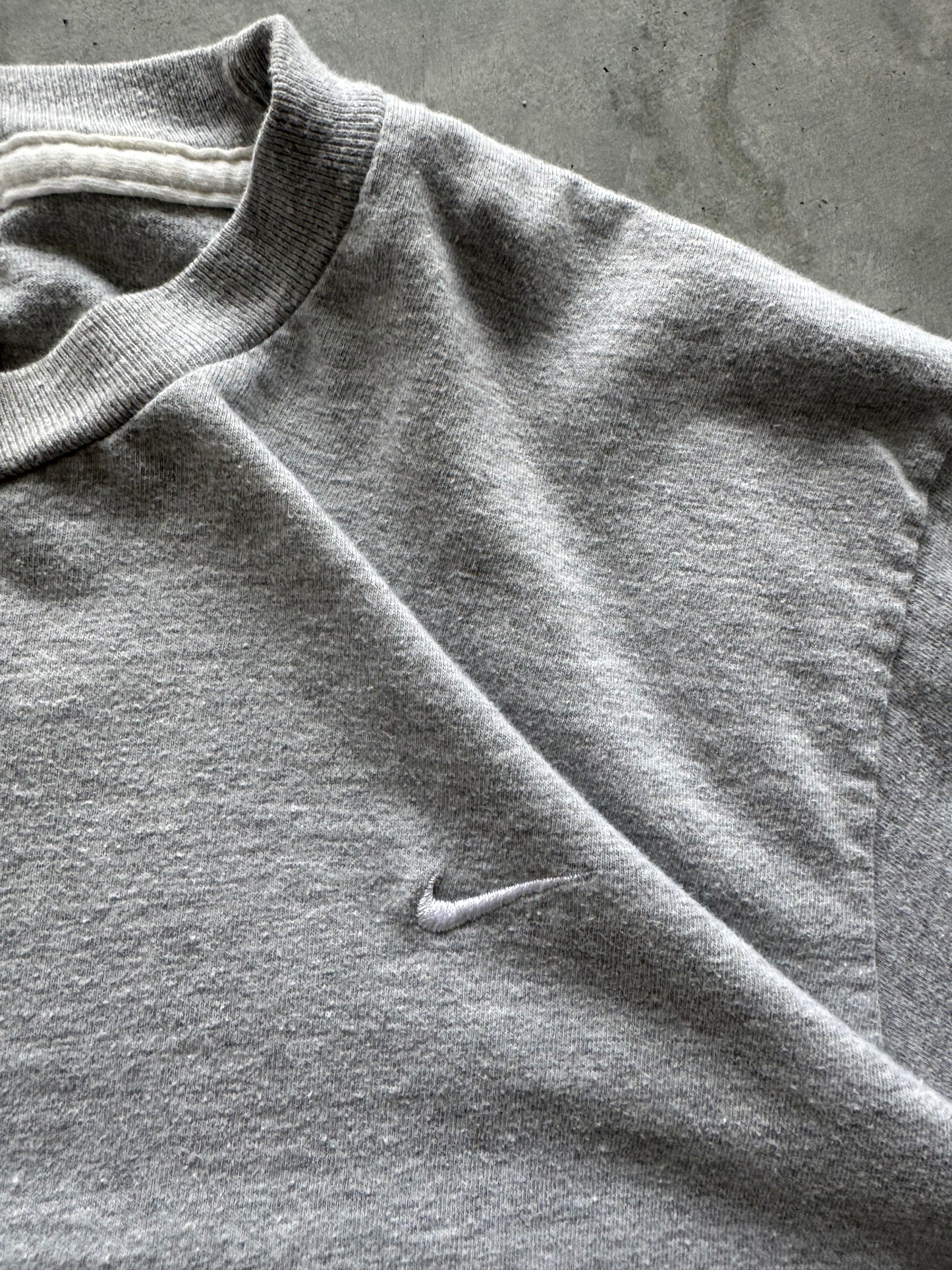 Vintage 00s Nike Tee - M