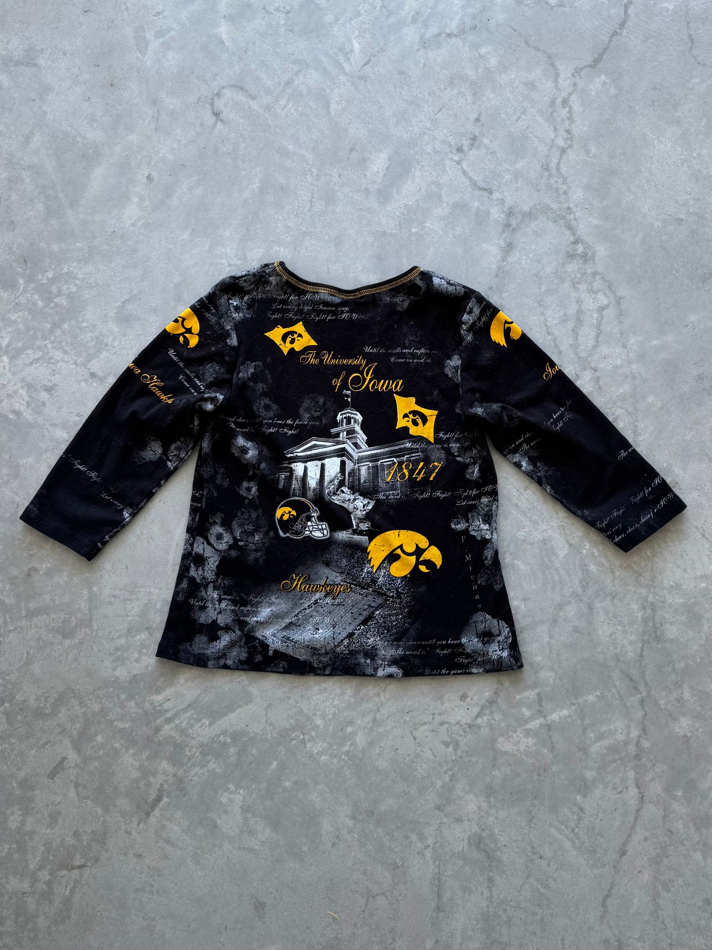 Vintage Women’s Iowa Hawkeyes All Over Print 3/4 Sleeve - XXL