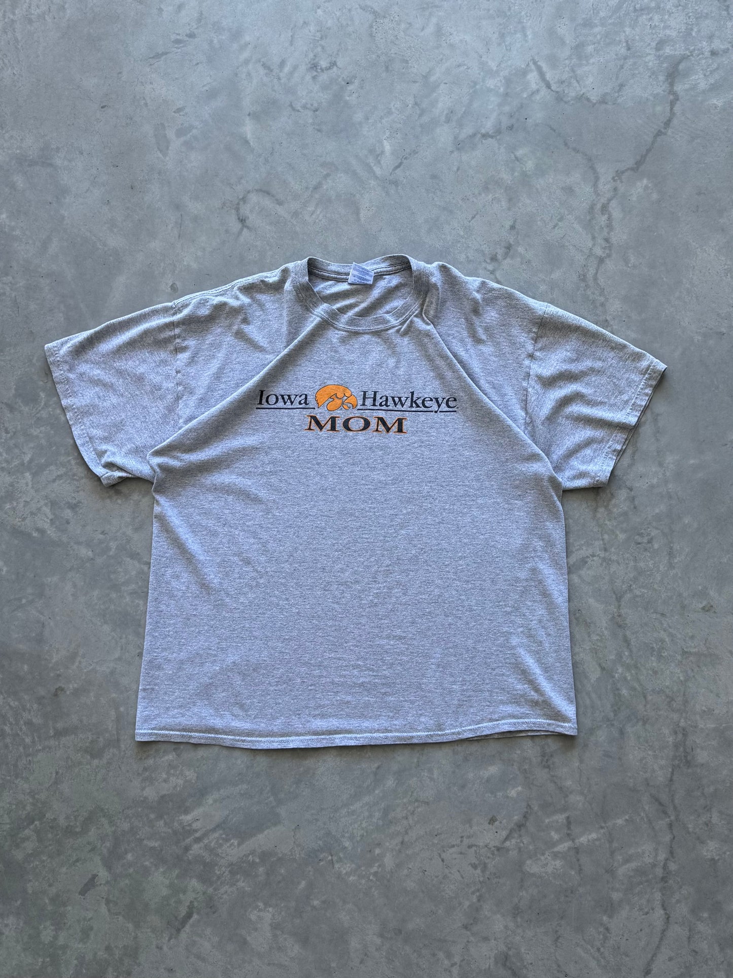 Iowa Hawkeyes Mom Tee - XL